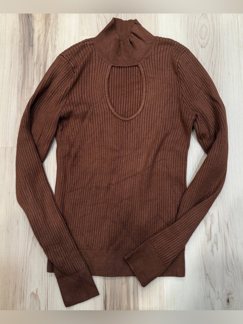 Abercrombie & Fitch Keyhole Sweater